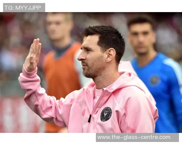 法国足球历史十大传奇球星精彩瞬间回顾：足坛巨星的辉煌之路